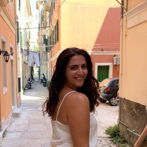 Meet your Posher, Alexia